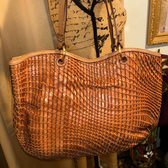 🥃COLE HAAN🥃WOVEN WHISKEY LEATHER SHOULDER BAG 🥃🥃🥃🥃🥃🥃 - Picture 4 of 13